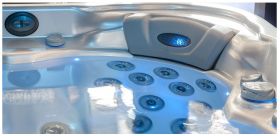 wanna spa jacuzzi wellis everest